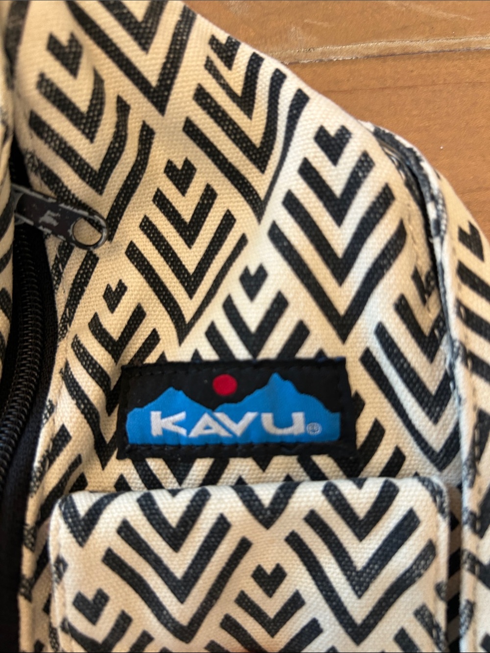 Kavu Black & Cream Chevron Sling Bag with Blue Logo Accent - Picture 2 of 5
